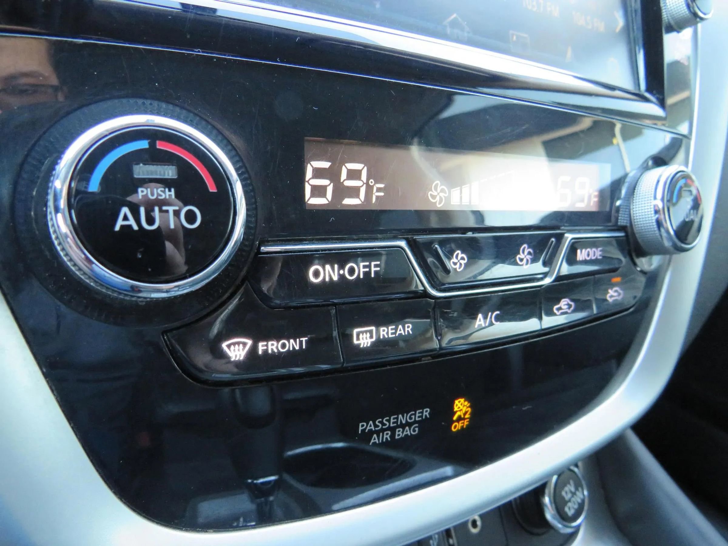 Used 2018 Nissan Murano S image 23