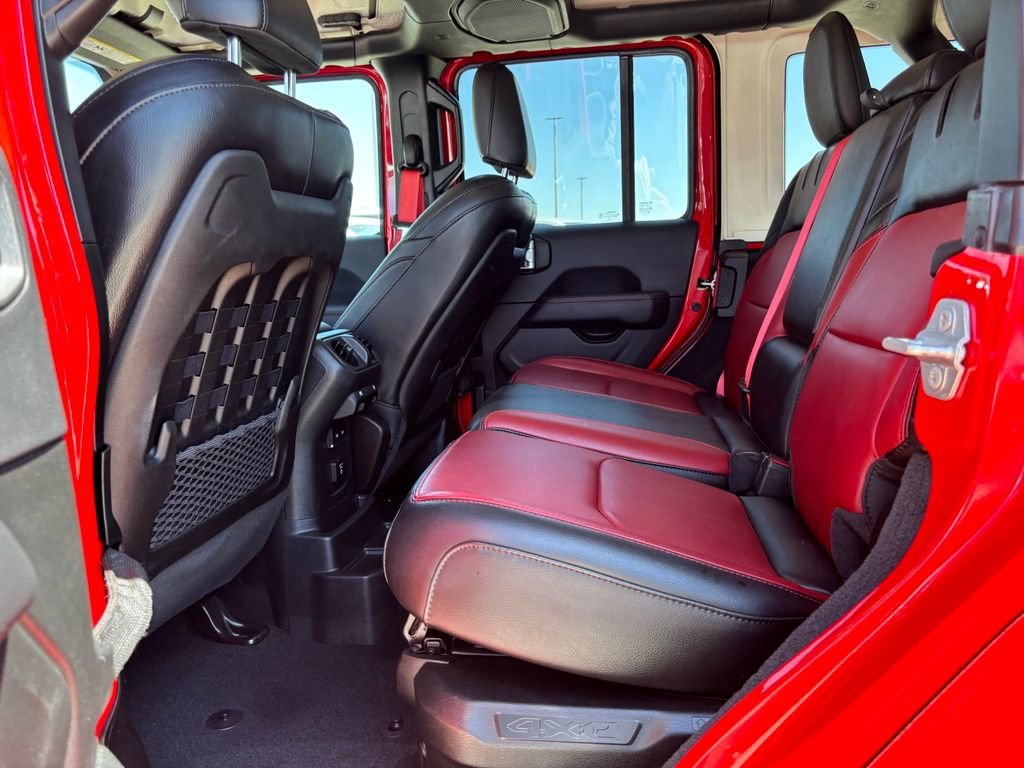 Used 2023 Jeep Wrangler Unlimited Rubicon 4xe AWD/4WD image 18