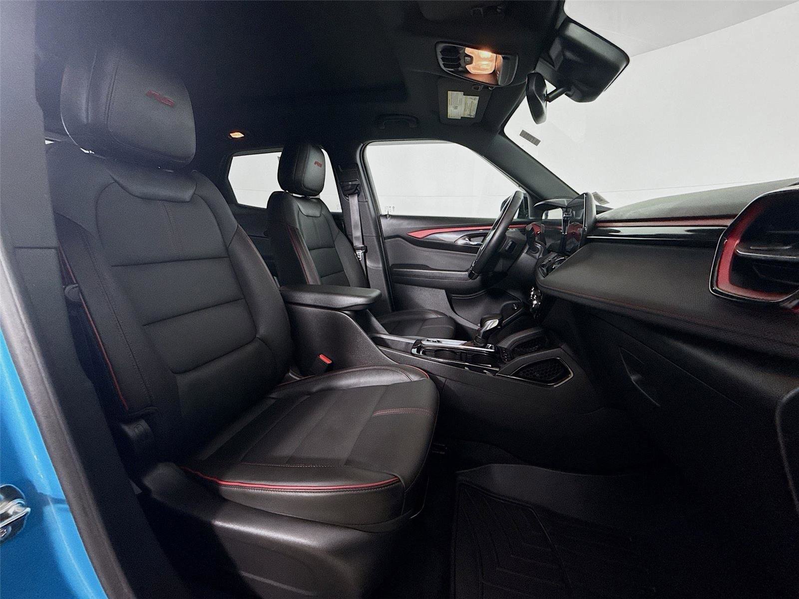 Used 2025 Chevrolet TrailBlazer RS w/ Convenience Package image 28