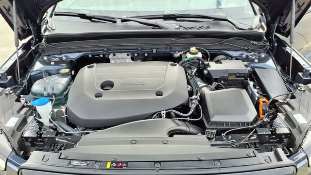 New 2026 Volvo XC40 B5 Ultra w/ Protection Package Premier image 29