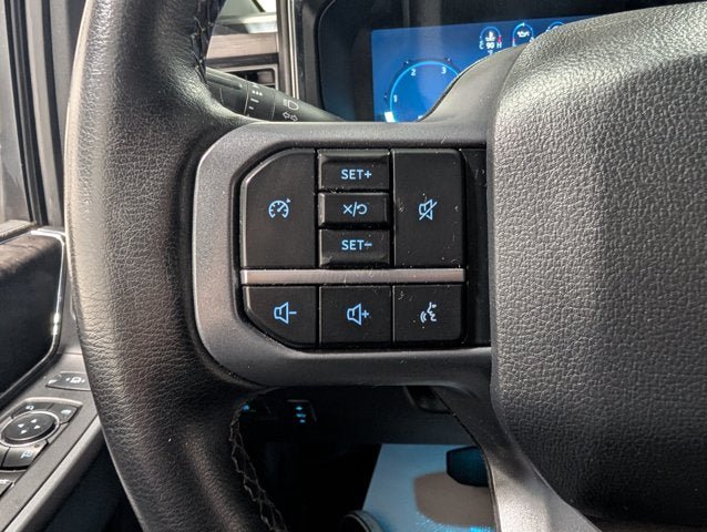 Used 2025 Ford F250 Lariat w/ Black Appearance Package AWD/4WD image 22