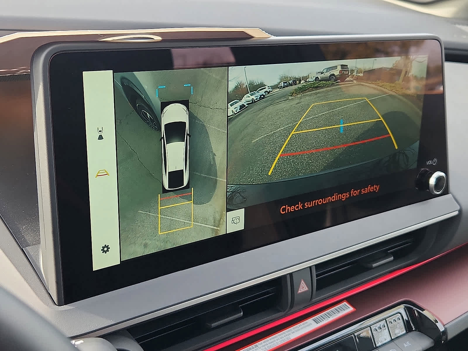 Used 2025 Toyota Prius Plug-In Hybrid w/ Limited Premium Package image 19