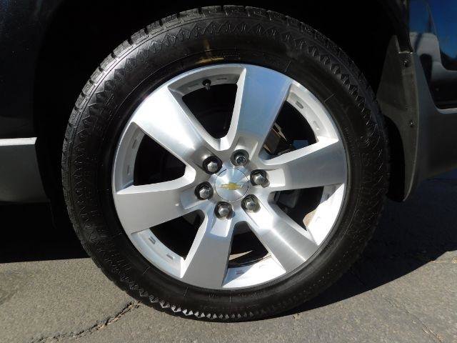 Used 2014 Chevrolet Traverse LTZ FWD image 9