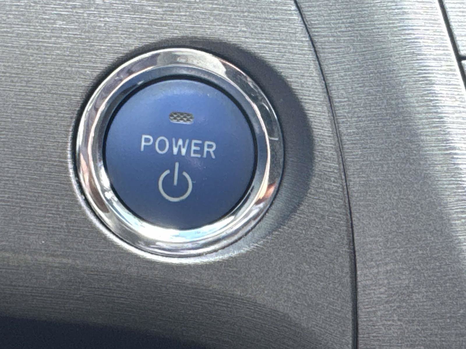 Used 2015 Toyota Prius Three FWD image 24