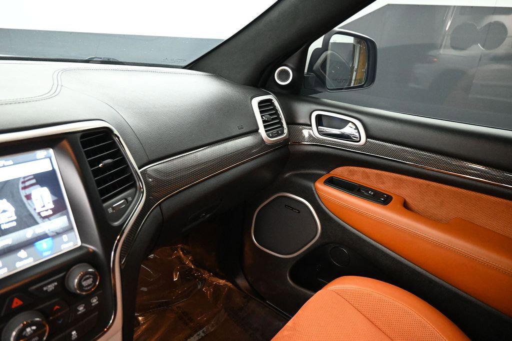 Used 2018 Jeep Grand Cherokee Trackhawk AWD/4WD image 35