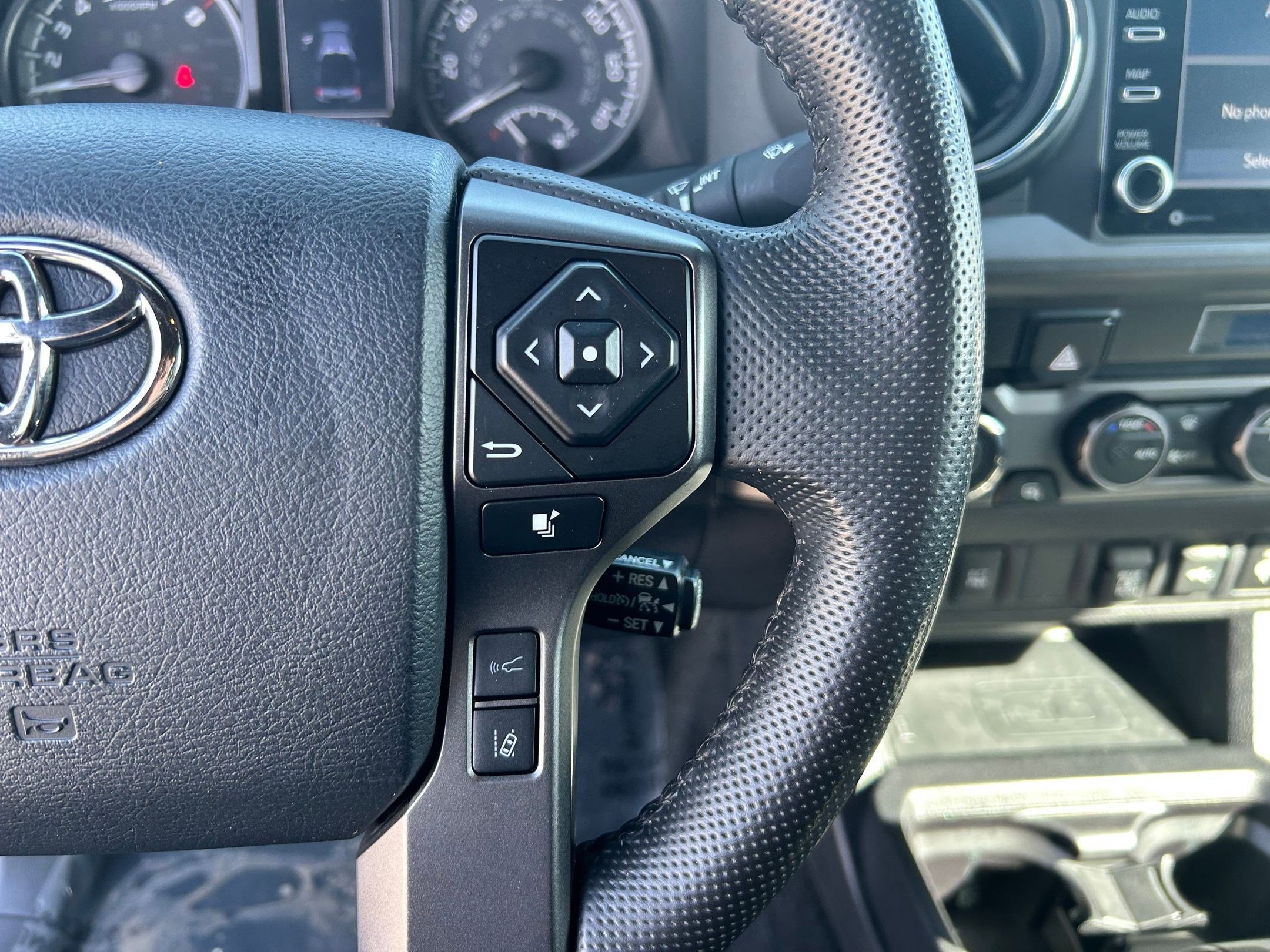 Certified 2023 Toyota Tacoma TRD Off-Road image 13