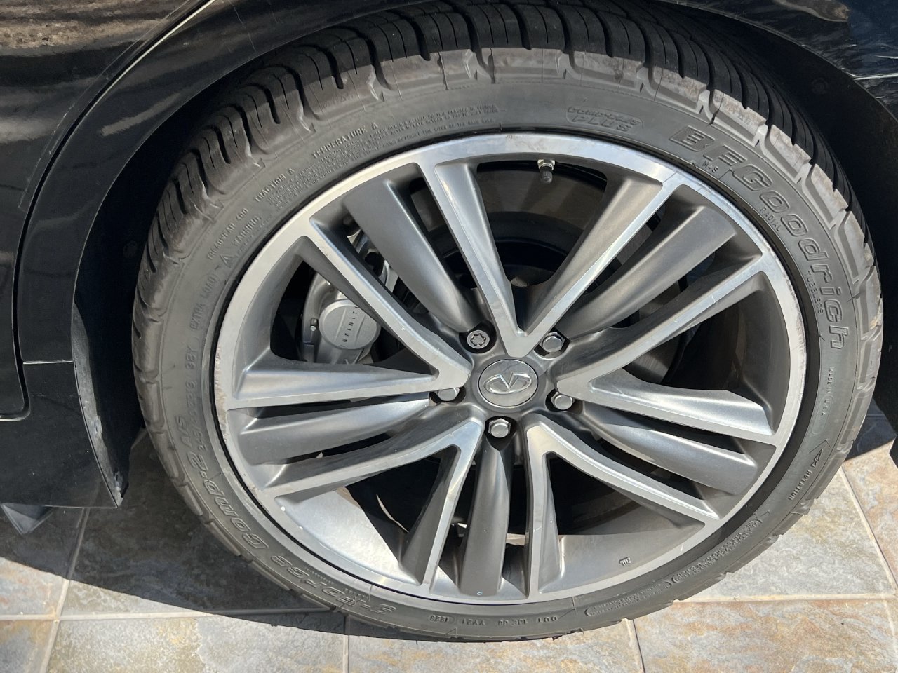Used 2017 INFINITI Q50 Sport RWD image 6
