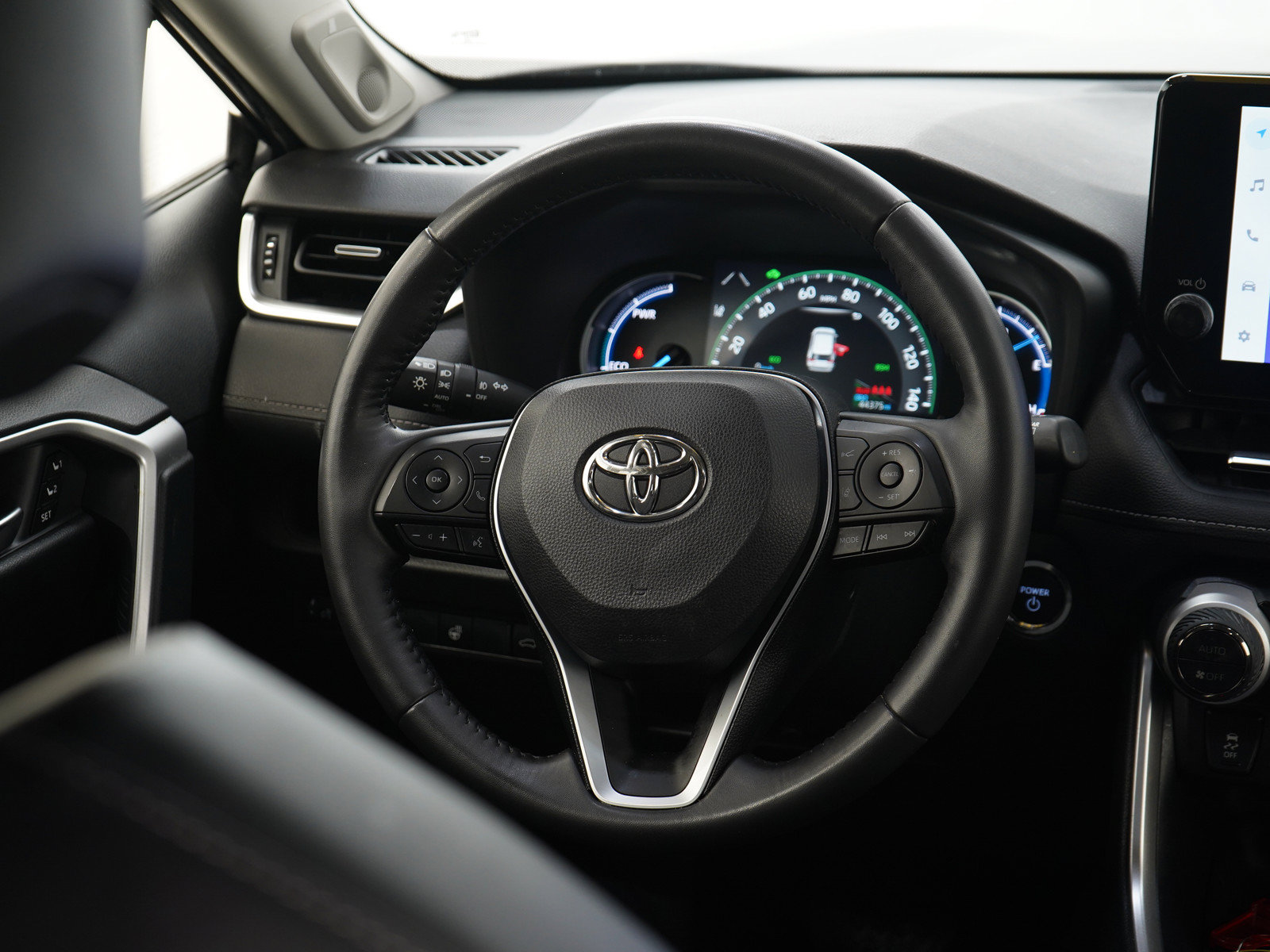 Used 2023 Toyota RAV4 XLE Premium AWD/4WD image 16