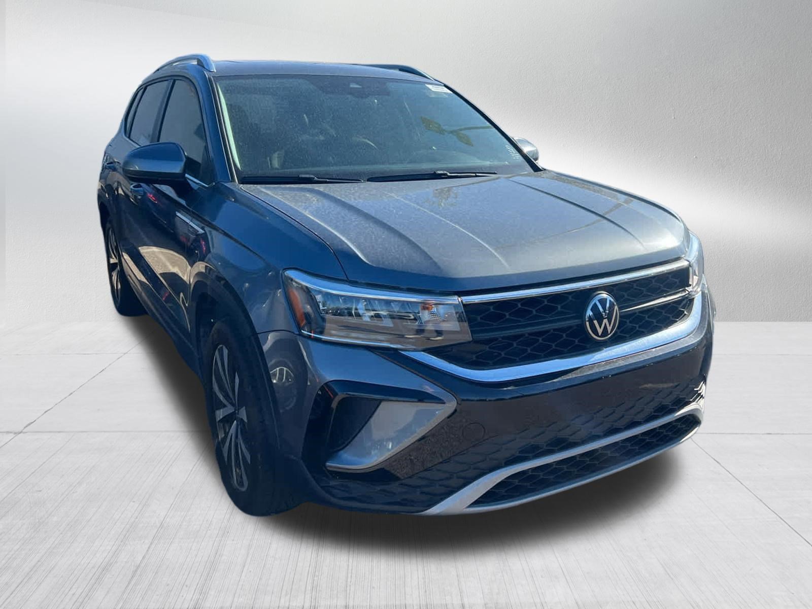 Used 2023 Volkswagen Taos SE w/ Panoramic Sunroof Package AWD/4WD video 2