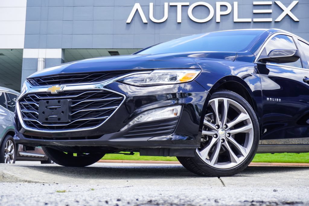 Used 2024 Chevrolet Malibu LT FWD image 2