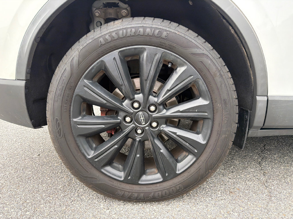 Used 2022 Lincoln Corsair Reserve w/ Luxury Package FWD image 17