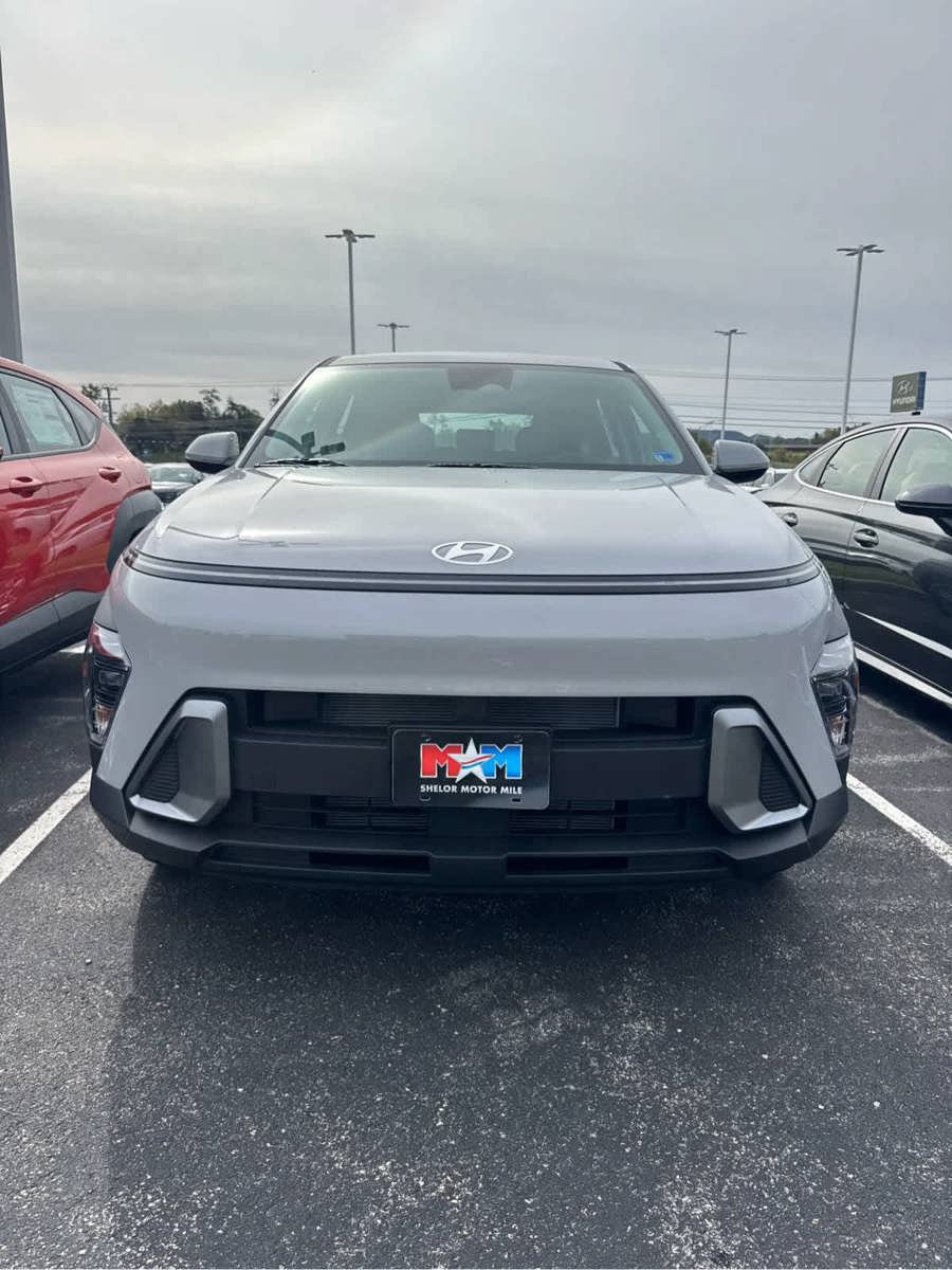 New 2027 Hyundai Kona SE AWD/4WD image 12