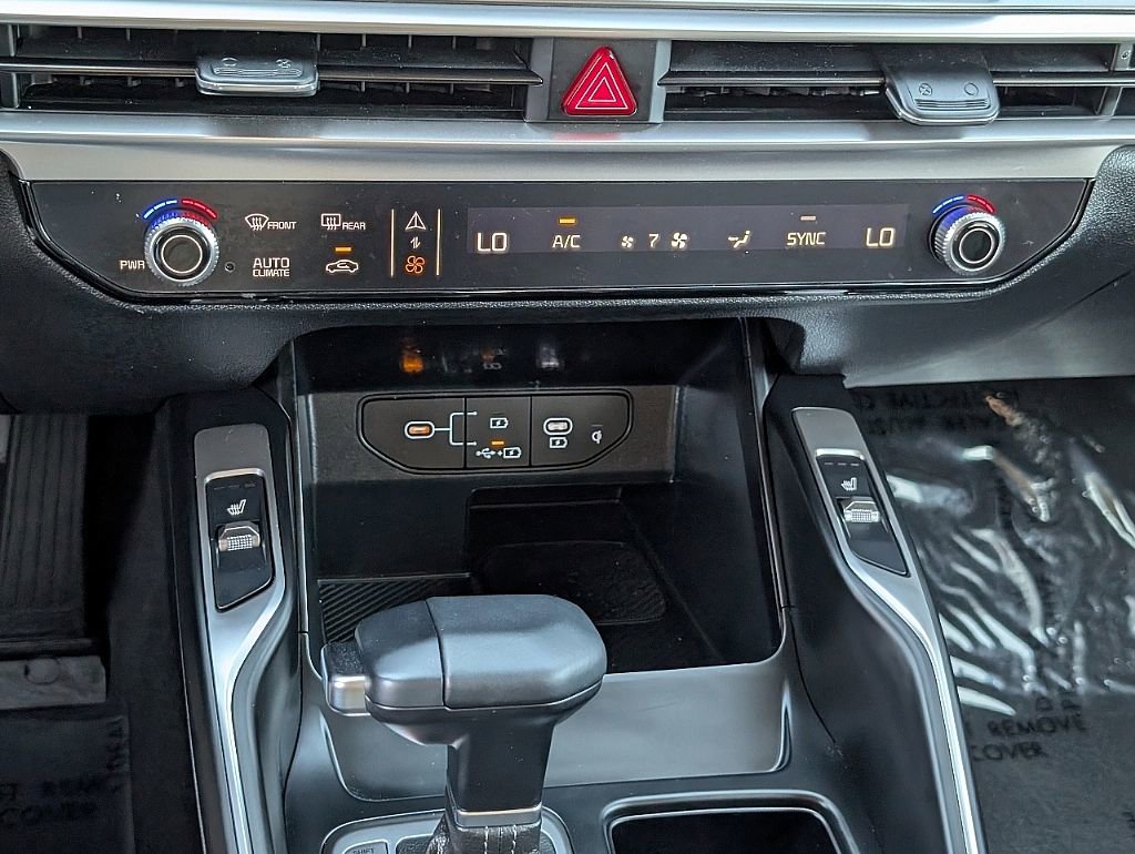Used 2025 Kia Sorento S w/ Panoramic Sunroof Package image 31