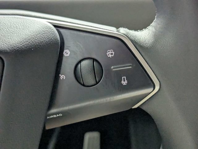 Used 2025 Tesla Cybertruck AWD Crew Cab image 20
