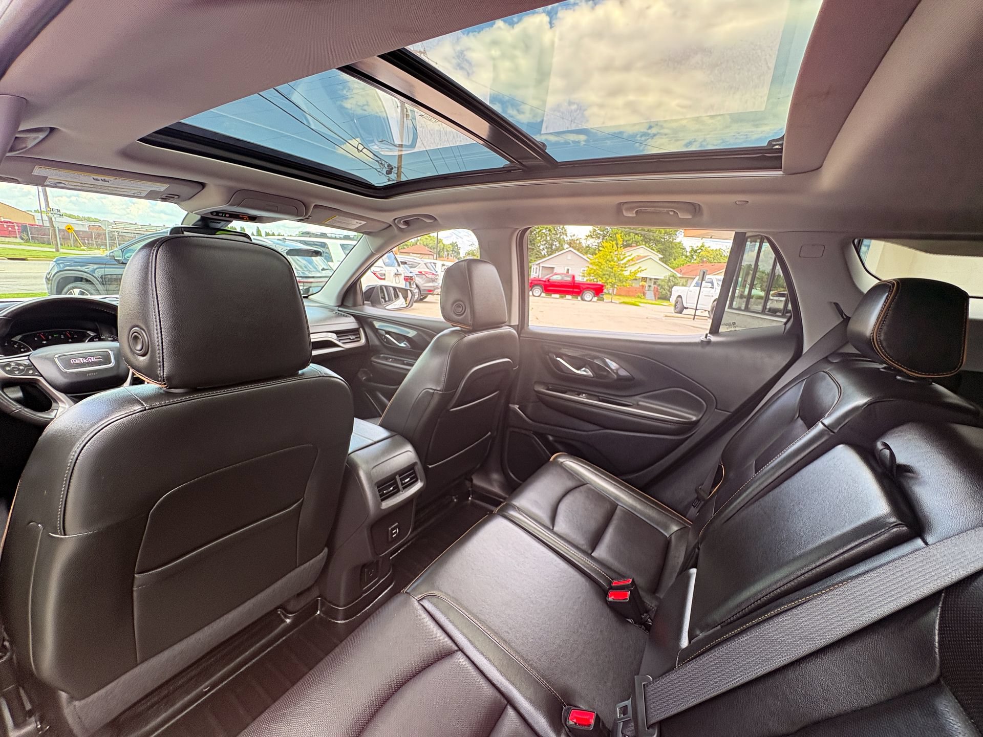 Used 2022 GMC Terrain AT4 AWD/4WD image 12
