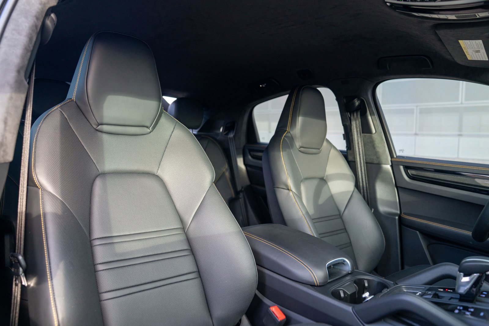 Certified 2022 Porsche Cayenne Turbo GT image 26