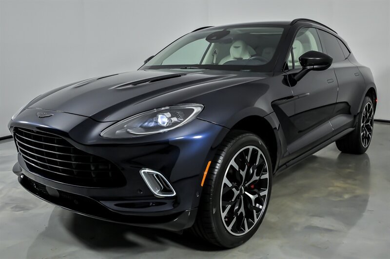 Used 2022 Aston Martin DBX AWD/4WD image 5