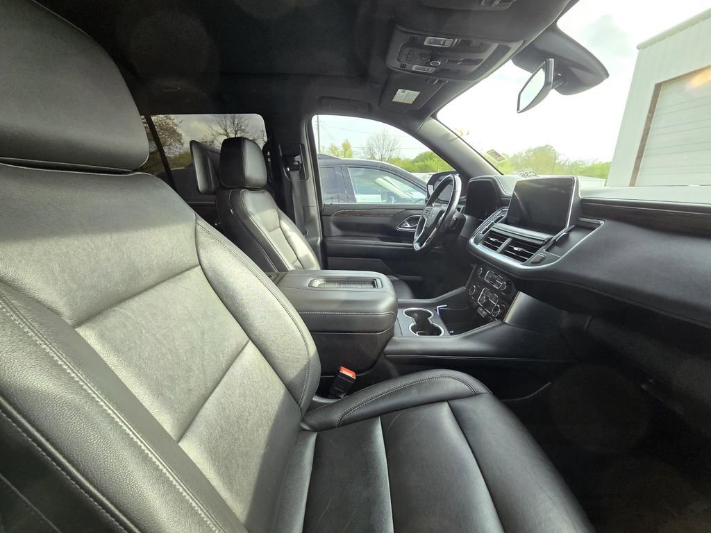 Used 2021 Chevrolet Tahoe Z71 w/ Z71 Off-Road Package image 9