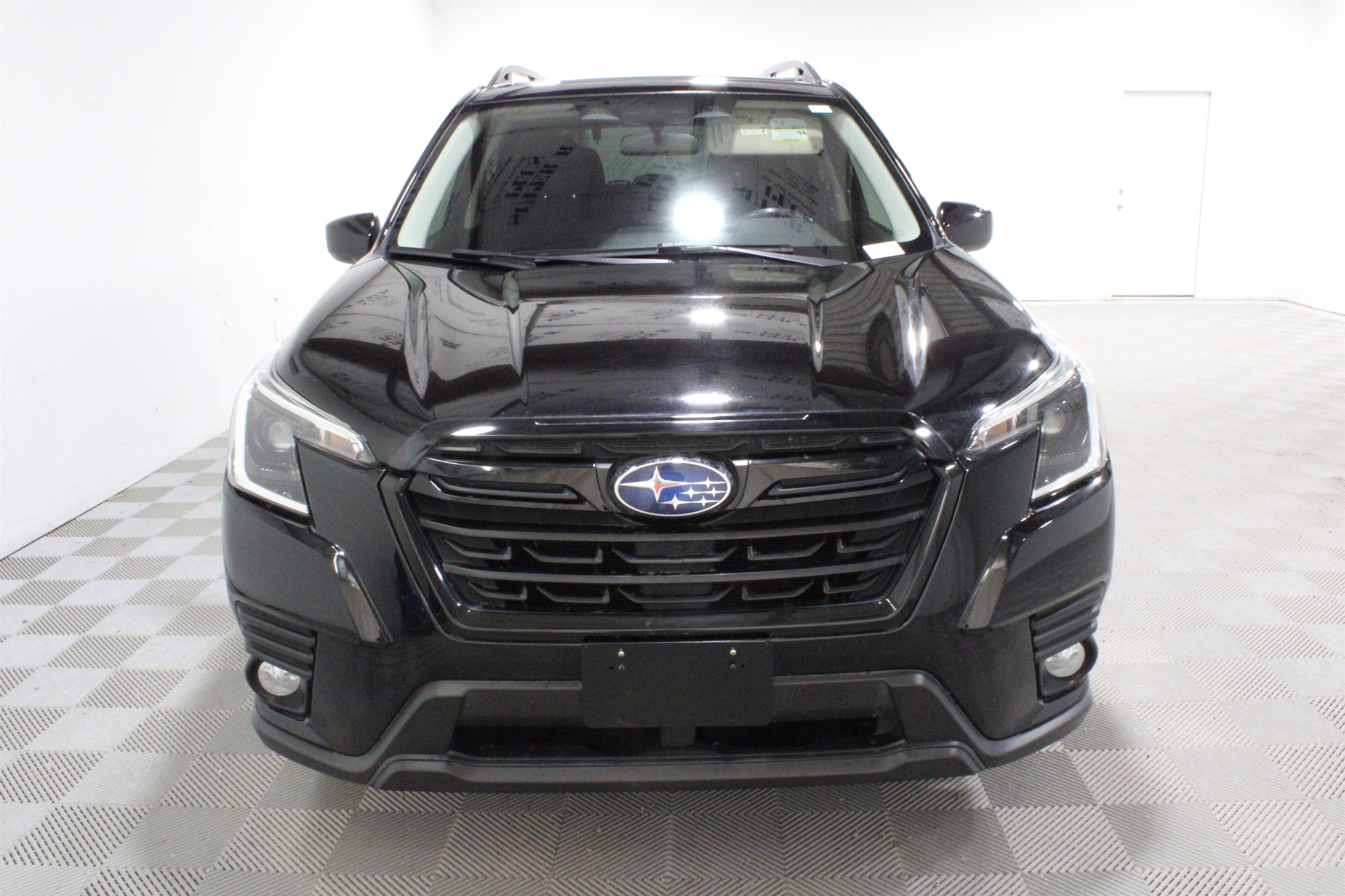 Used 2022 Subaru Forester Premium AWD/4WD image 32