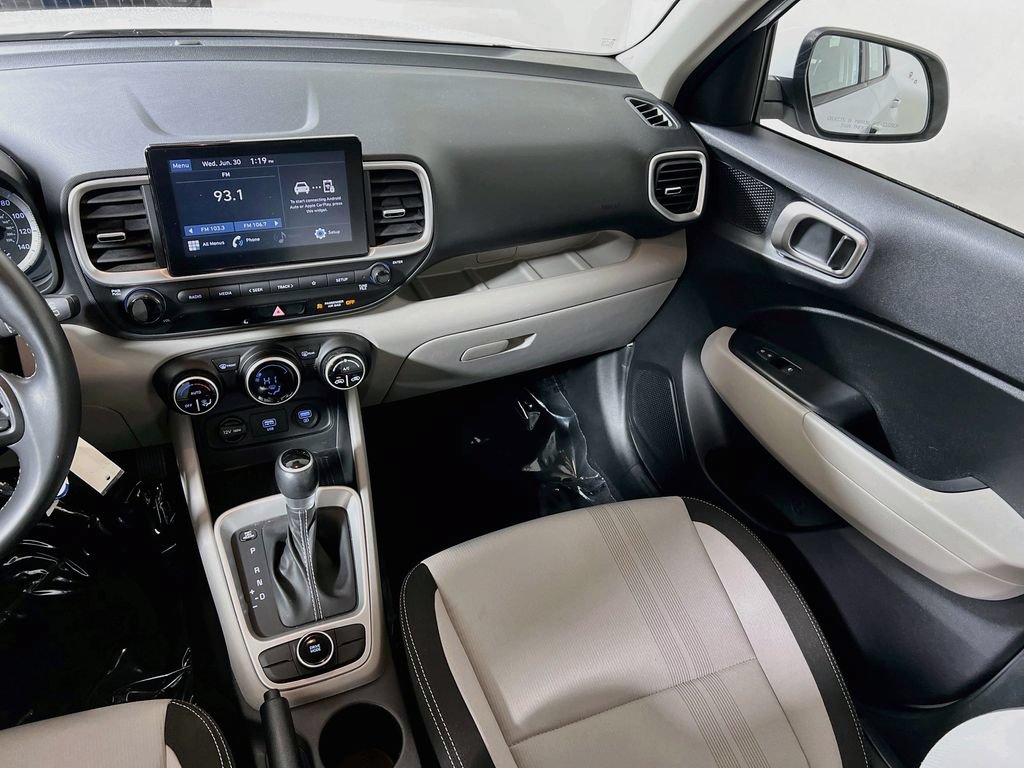 Used 2021 Hyundai Venue SEL w/ Cargo Package FWD image 20
