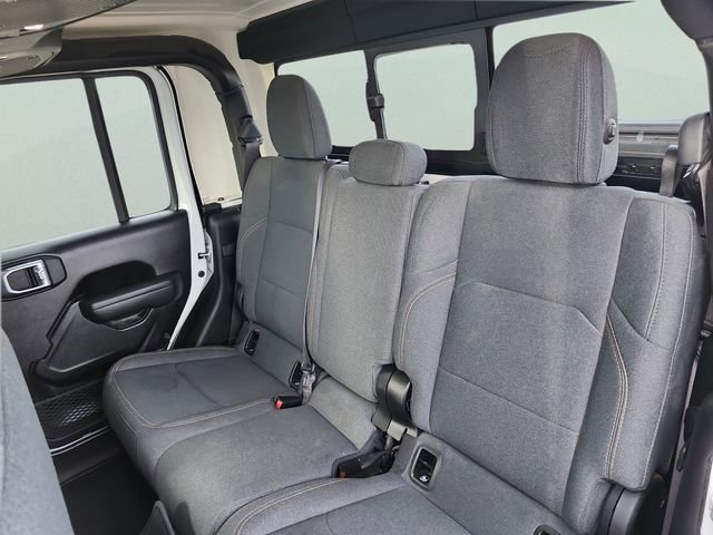 Used 2025 Jeep Gladiator Sport image 19