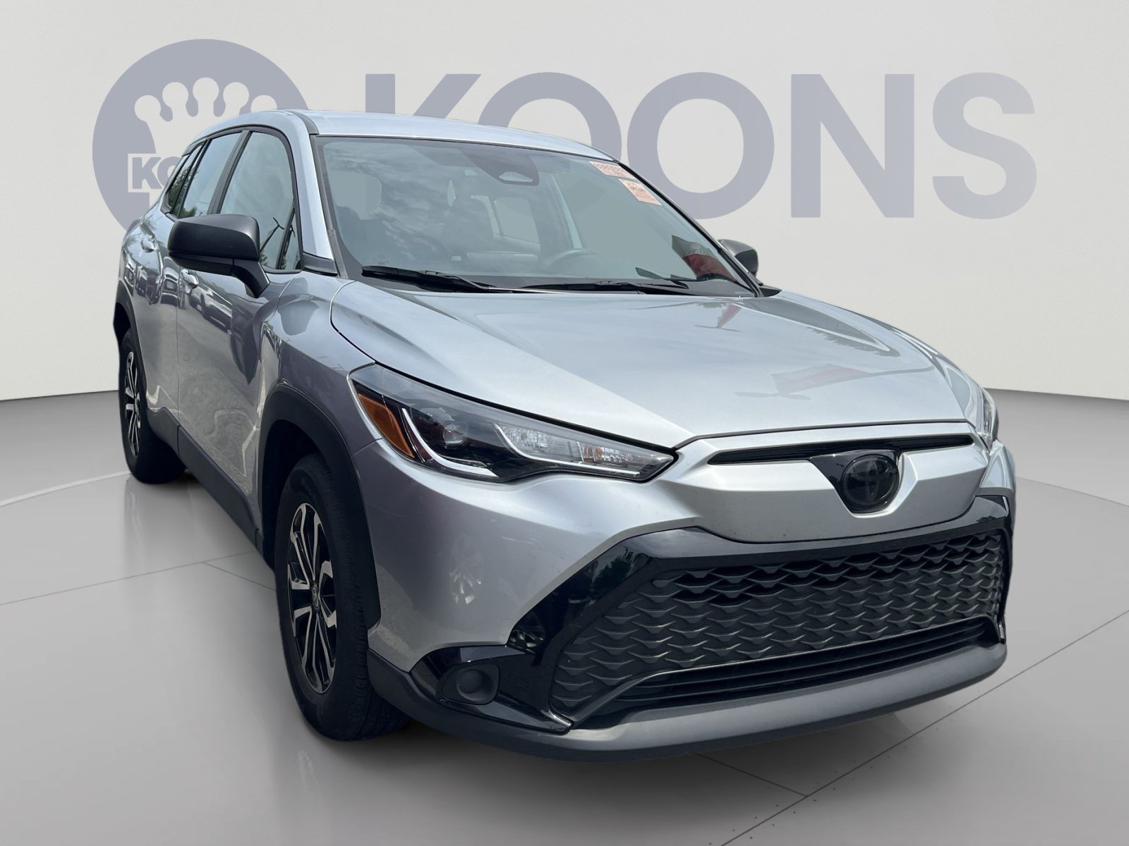 Used 2025 Toyota Corolla Cross AWD Hybrid image 5