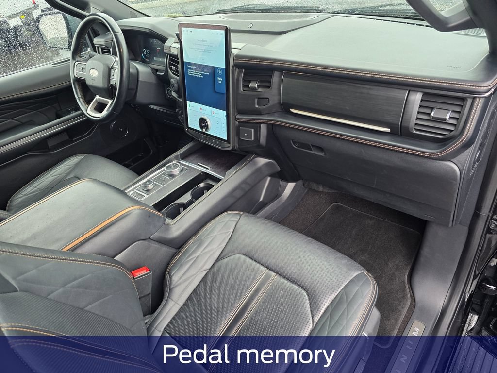 Used 2023 Ford Expedition Max Platinum AWD/4WD image 17