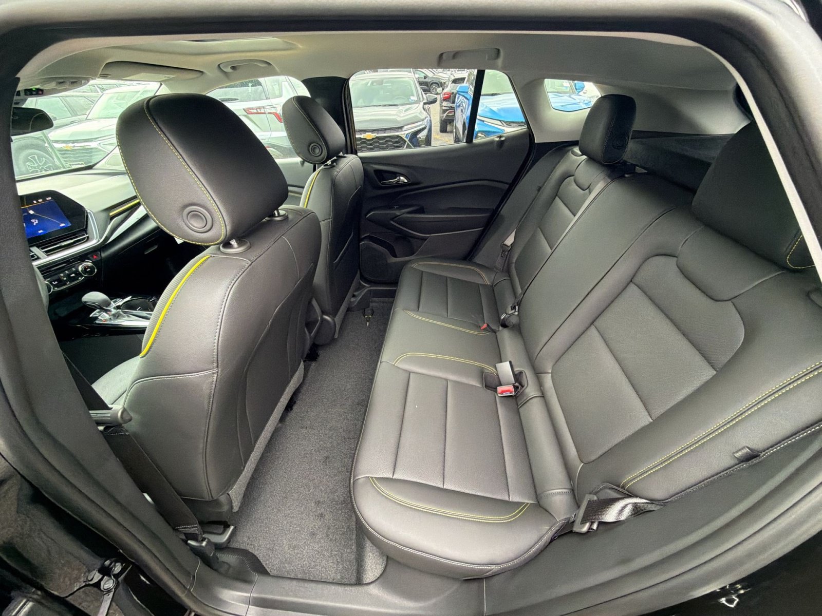 New 2026 Chevrolet Trax ACTIV w/ Sunroof Package FWD image 25