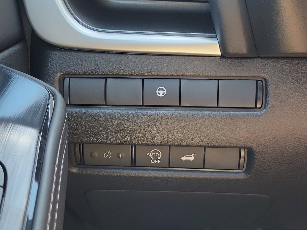 New 2026 Nissan Rogue SV FWD image 22