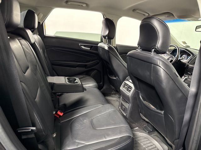 Used 2016 Ford Edge Titanium image 20