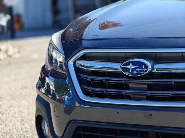Used 2018 Subaru Outback 2.5i Limited AWD/4WD image 3