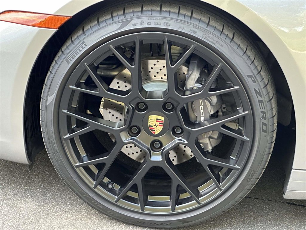 Used 2024 Porsche 911 Carrera image 11