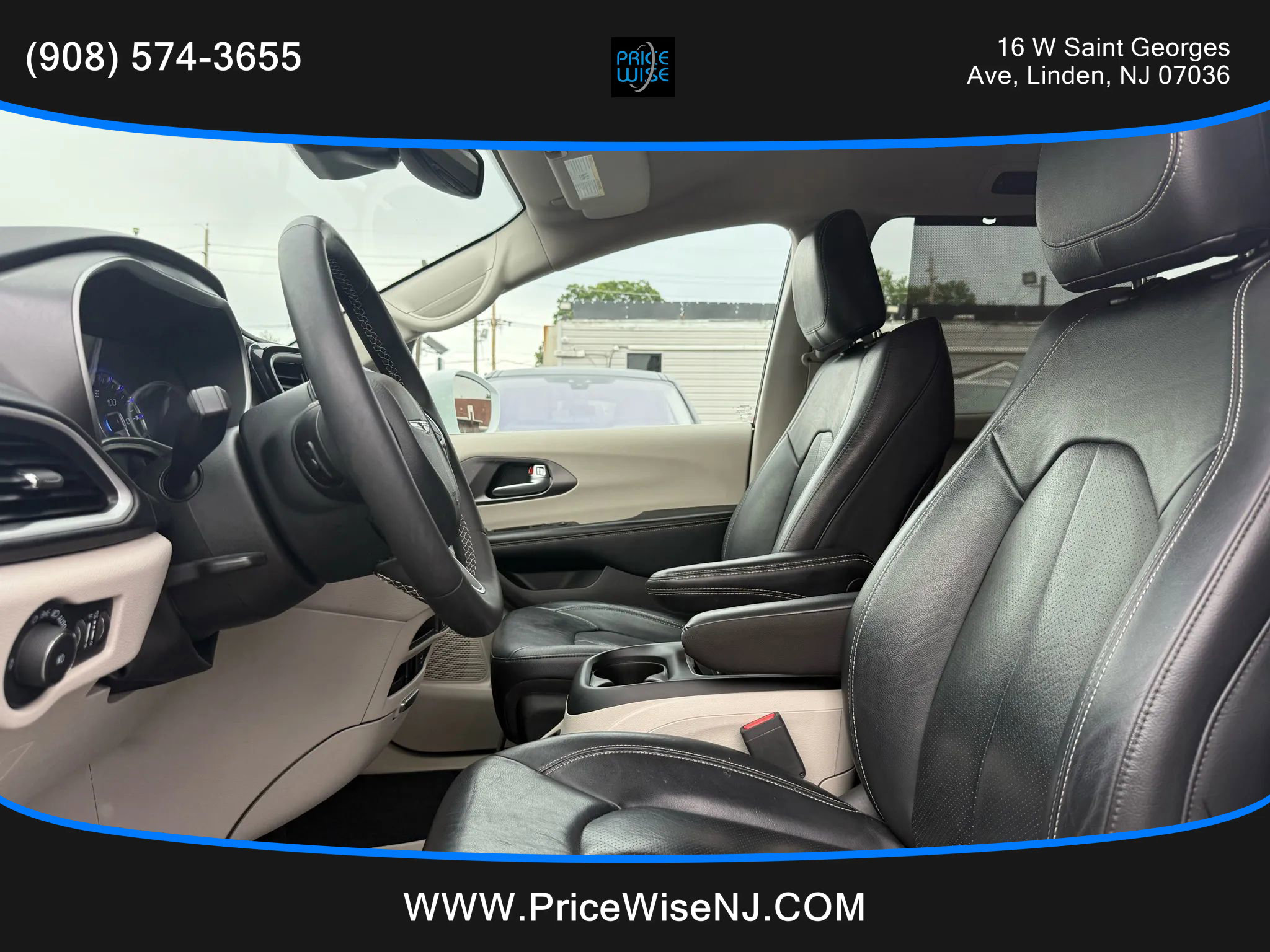 Used 2022 Chrysler Pacifica Touring-L image 8