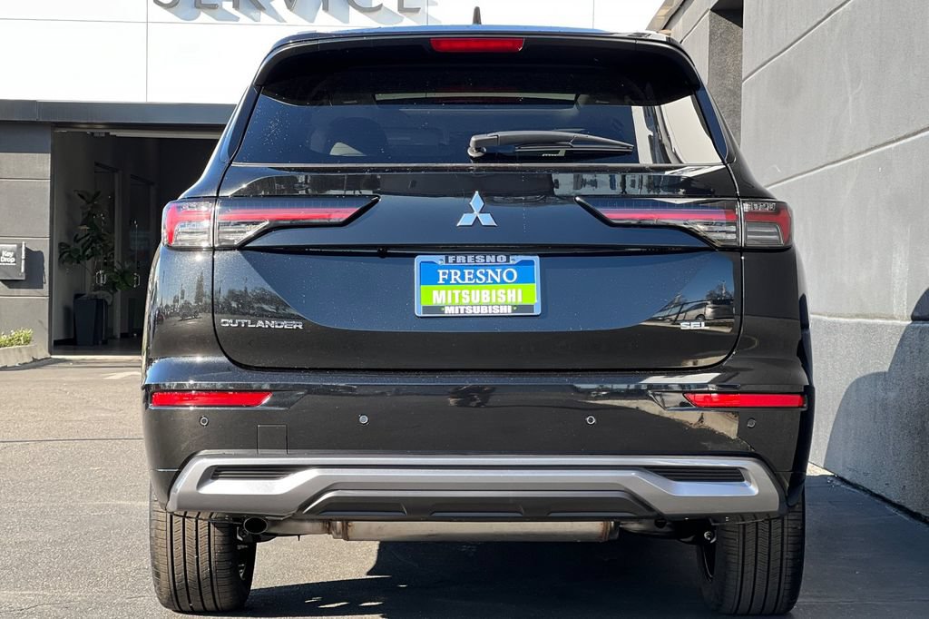 New 2026 Mitsubishi Outlander SEL FWD image 6