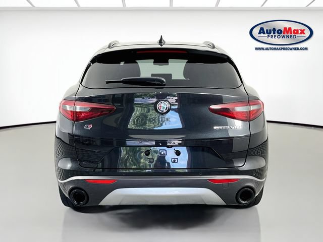 Used 2023 Alfa Romeo Stelvio Ti AWD/4WD image 8