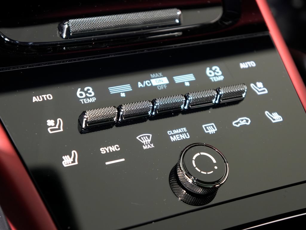 Used 2026 Porsche Cayenne GTS AWD/4WD image 34