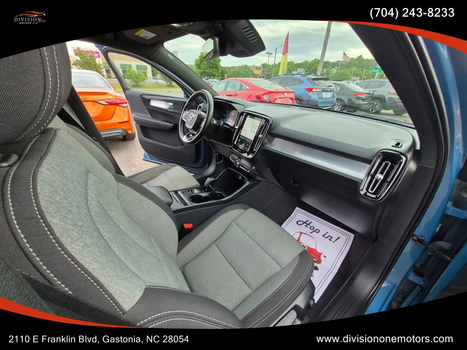 Used 2024 Volvo XC40 B5 Core AWD/4WD image 18