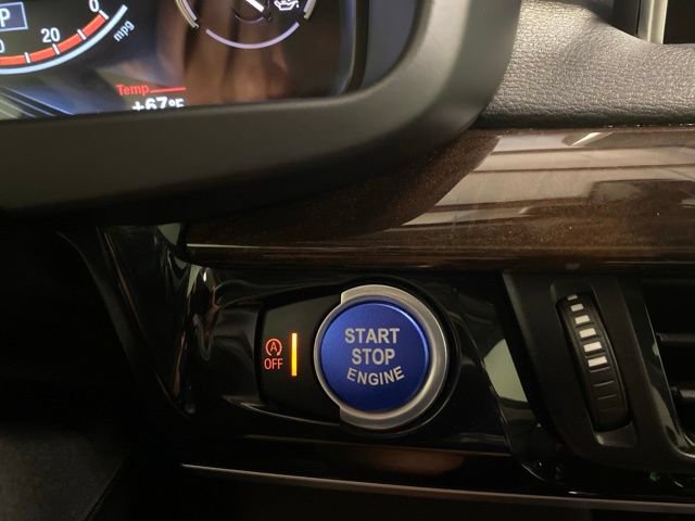 Used 2015 BMW X5 xDrive50i AWD/4WD image 16