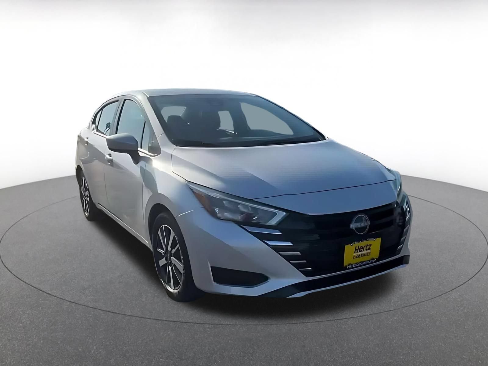 Used 2025 Nissan Versa SV FWD image 3