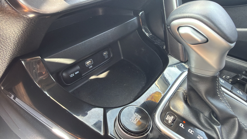 Used 2025 Kia Seltos S AWD/4WD image 39