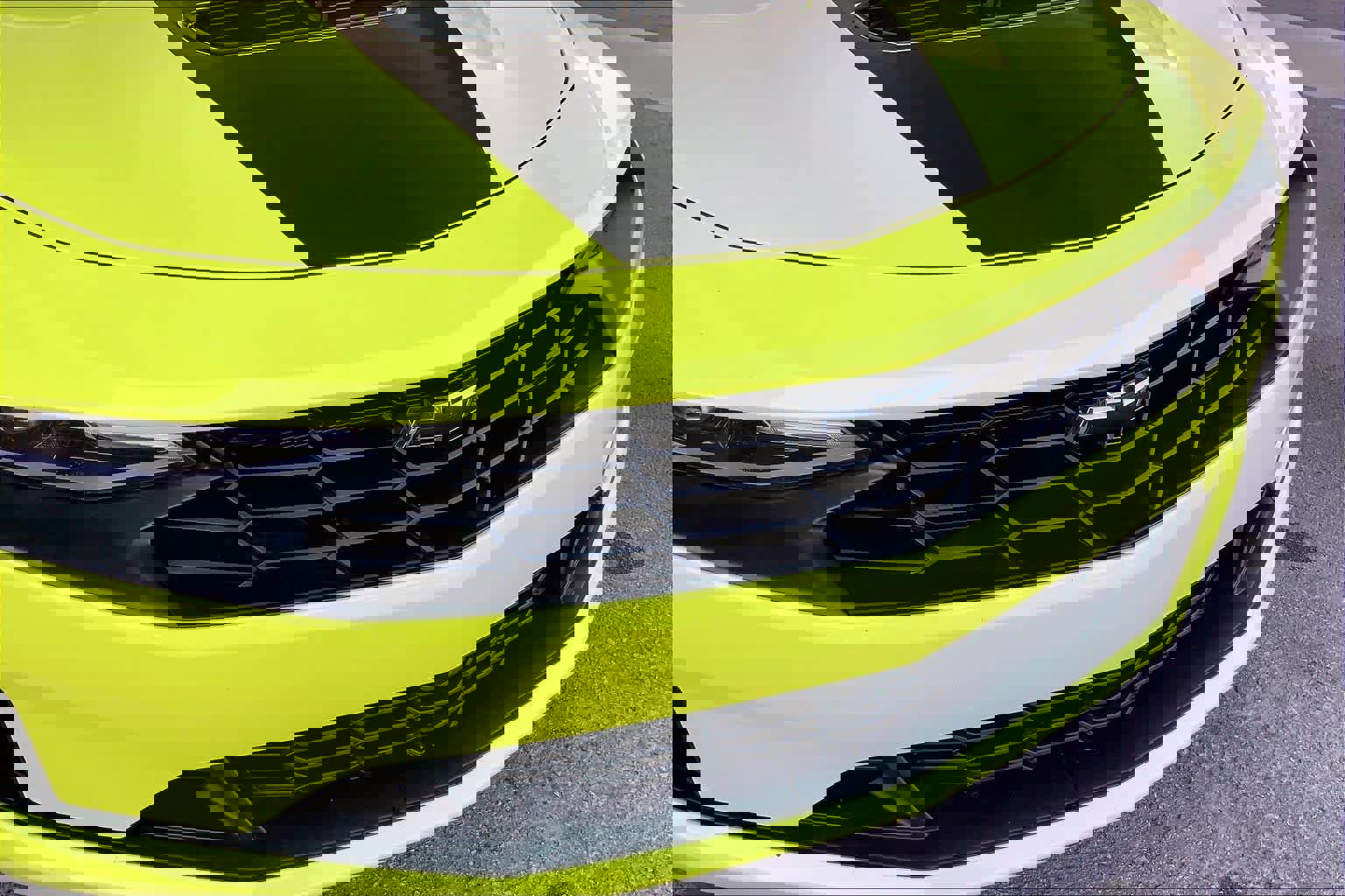 Used 2021 Chevrolet Camaro LT w/ Technology Package image 31