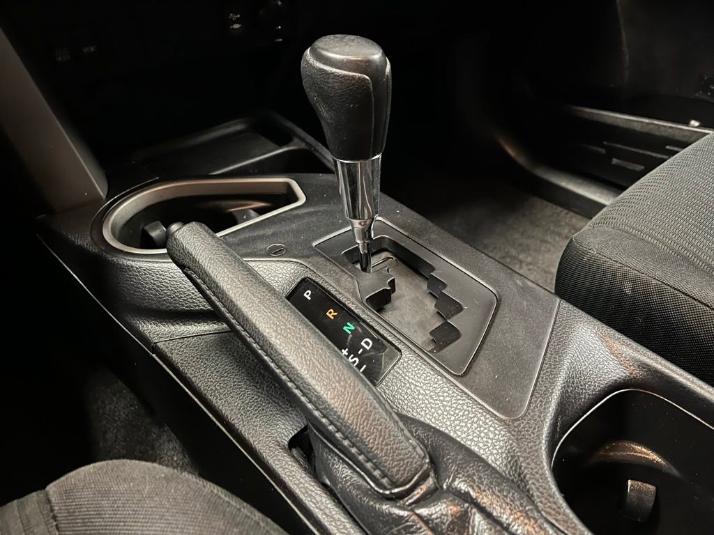 Used 2017 Toyota RAV4 LE image 11