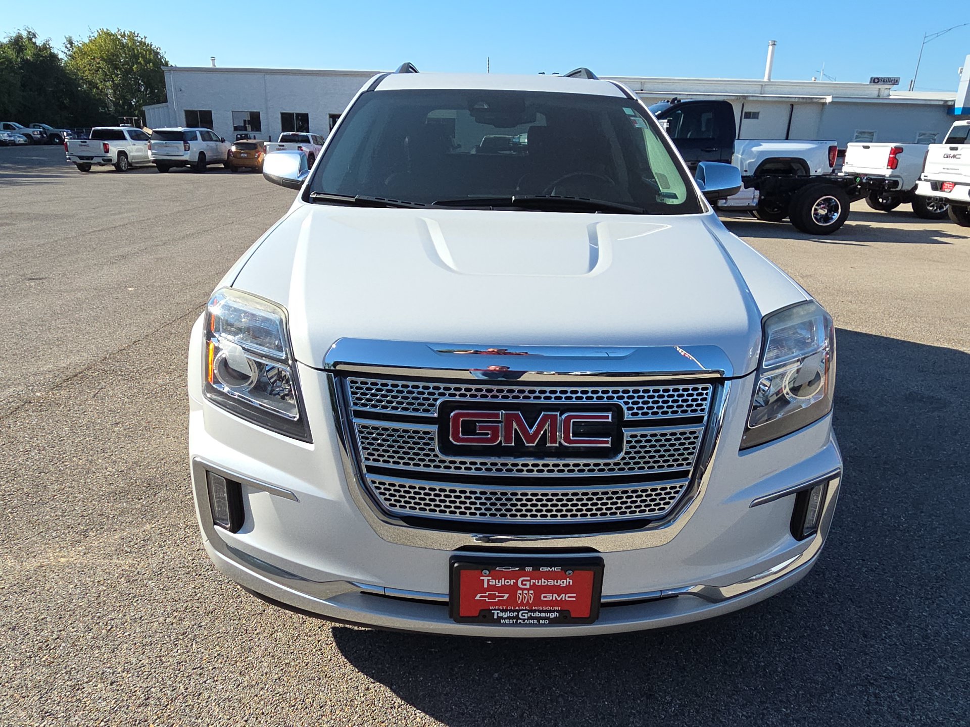 Used 2017 GMC Terrain Denali AWD/4WD image 3