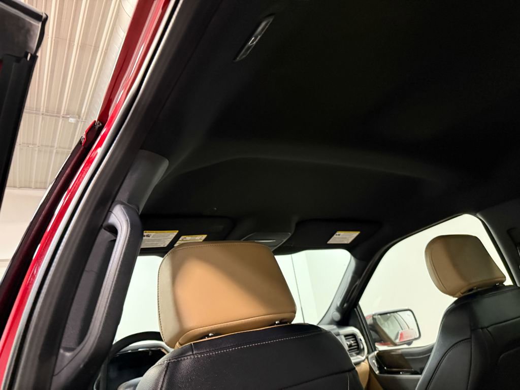 Used 2022 Ford F150 Lariat w/ Equipment Group 502A High image 11