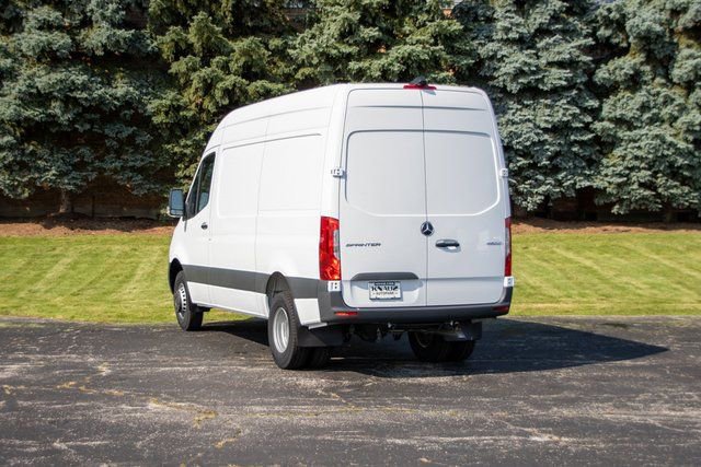 Used 2023 Mercedes-Benz Sprinter 4500 image 9