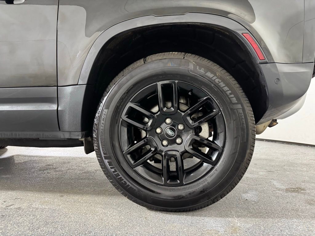 Used 2024 Land Rover Defender 90 S image 34