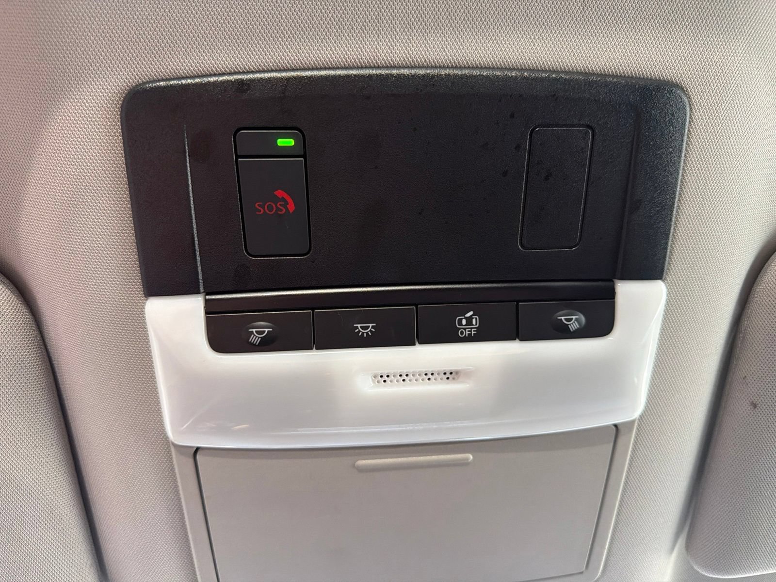 Used 2025 Nissan Pathfinder SV AWD/4WD image 31