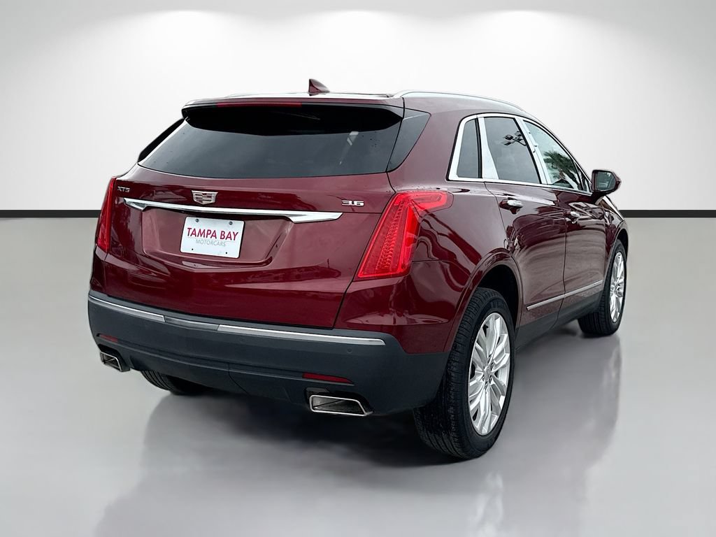 Used 2018 Cadillac XT5 Premium Luxury FWD image 3