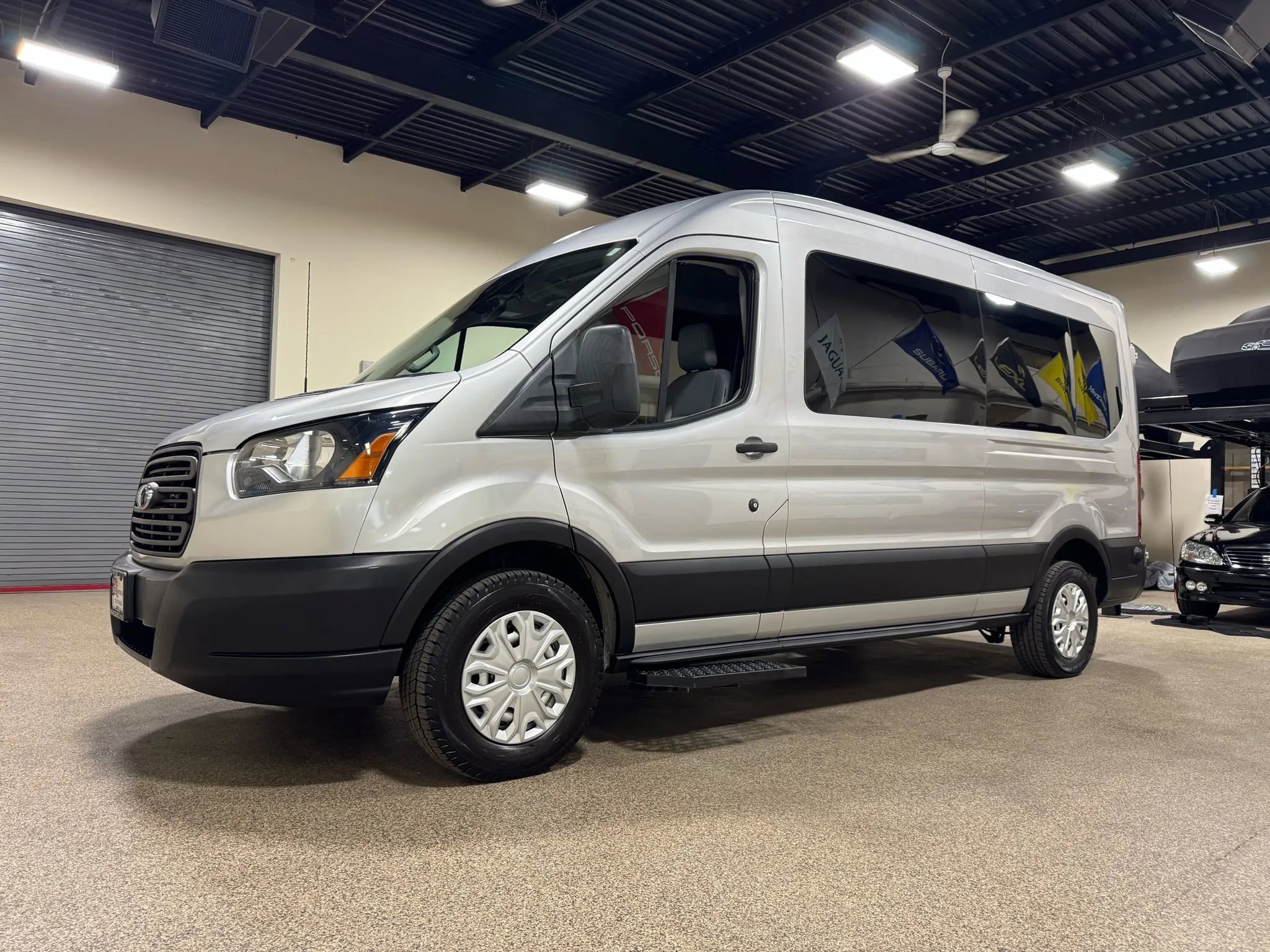 Used 2019 Ford Transit 250 148 Medium Roof image 2