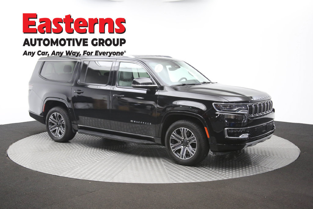 Used 2024 Jeep Wagoneer L Series II w/ Flexible Seating Group RWD image 55